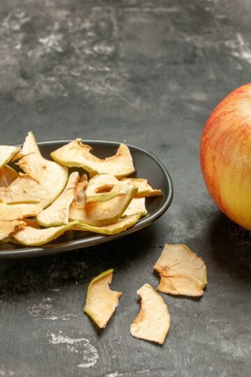 Recette chips de pommes - designed by Freepik