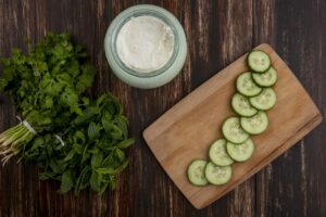 salade concombre menthe yaourt - designed by stockking