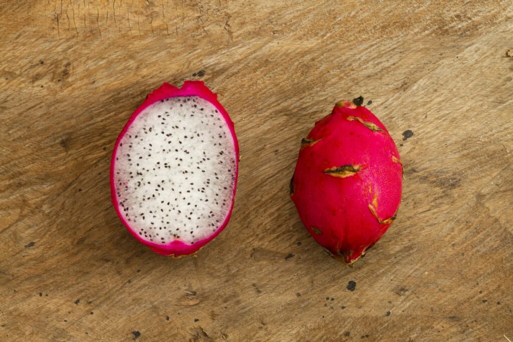 Fiche Ingrédient Pitaya Fruit du Dragon - superfood - designed by Freepik